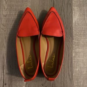 Lulus red pointed flats!